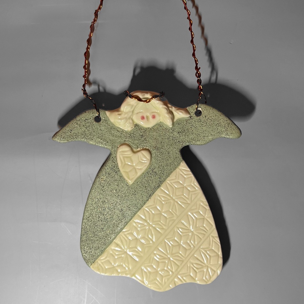 Spring Kitchen Angel